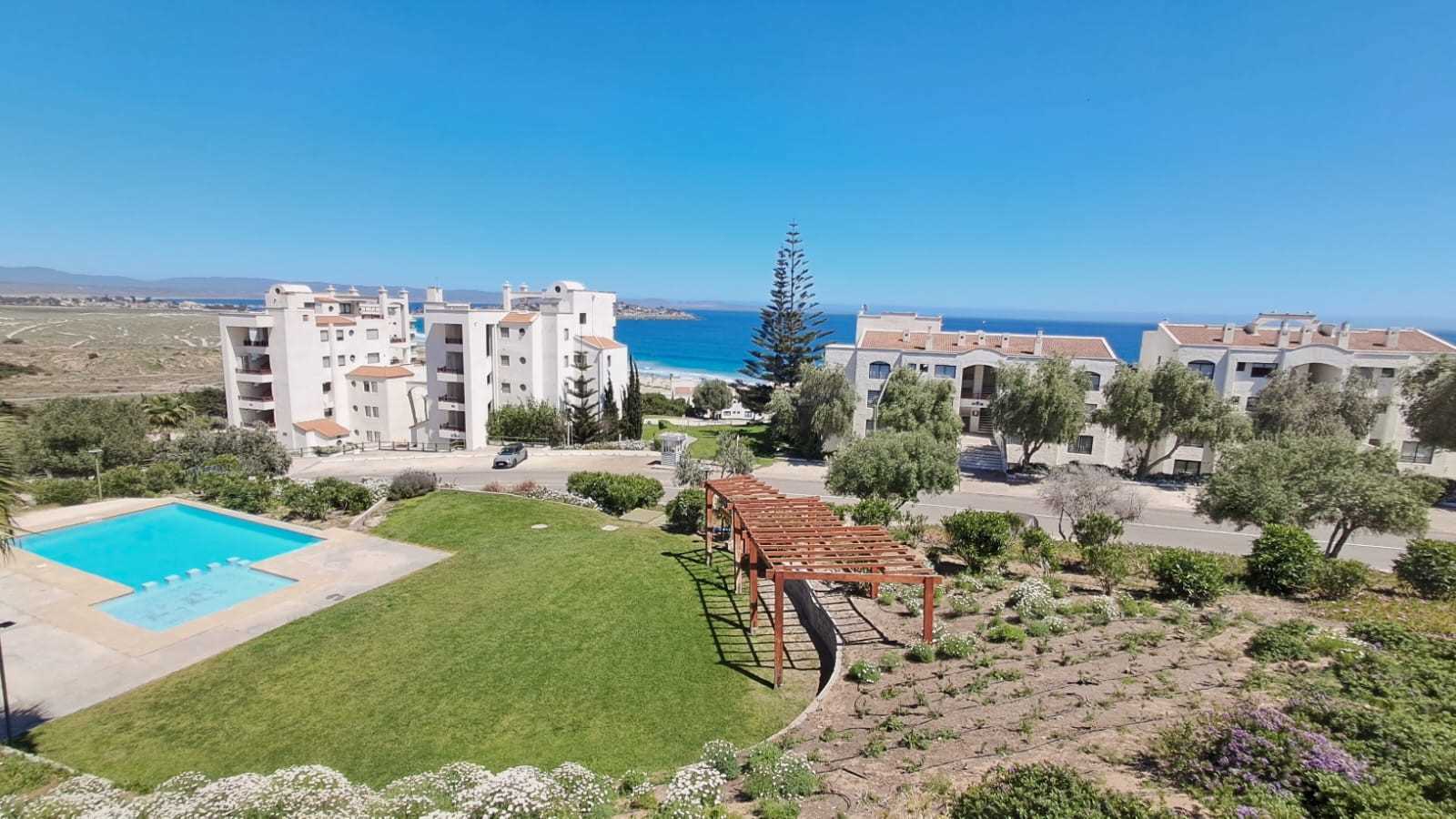 UF 7.200 Tercera línea, departamento 2 dormitorios, 2 baños, equipado para 6 personas, edificio 19